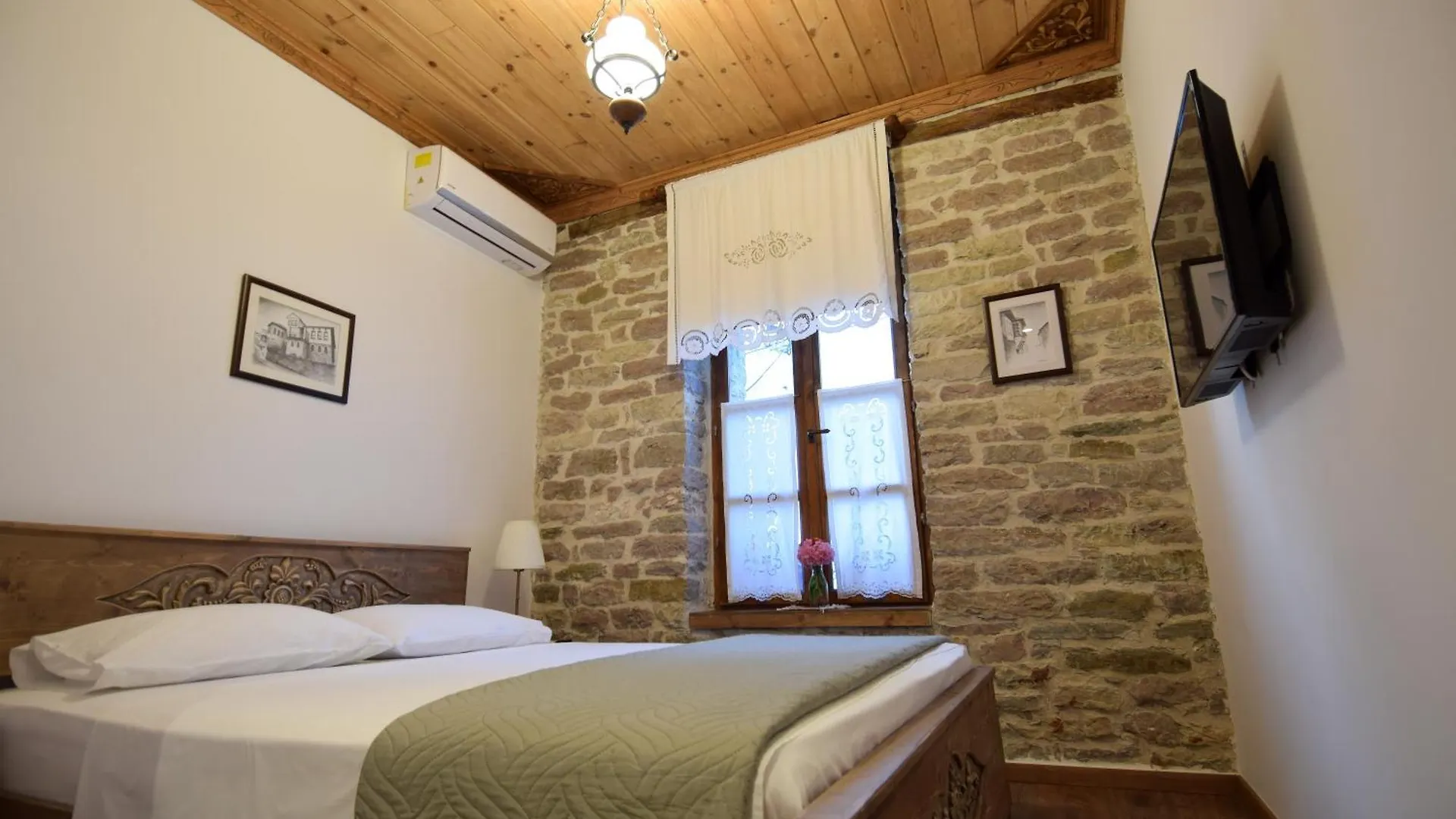 4 Rooms Gjirokastra contacts